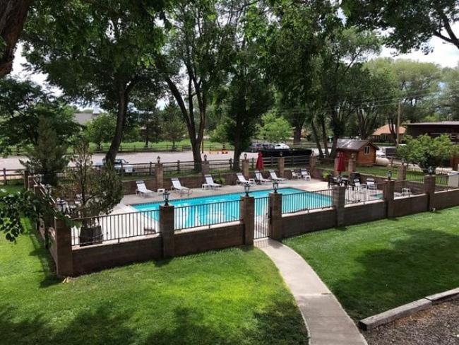 Austin'S Chuckwagon Motel Торри Экстерьер фото