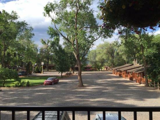 Austin'S Chuckwagon Motel Торри Экстерьер фото